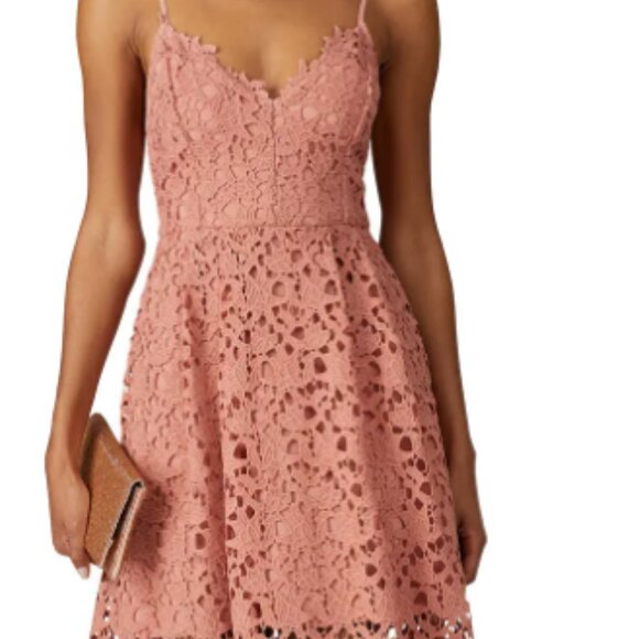 Astr the Label Lace Midi Dress - Picture 12 of 14